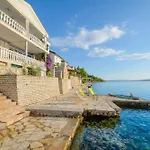 Seafront Escape - Happy Sibuljina