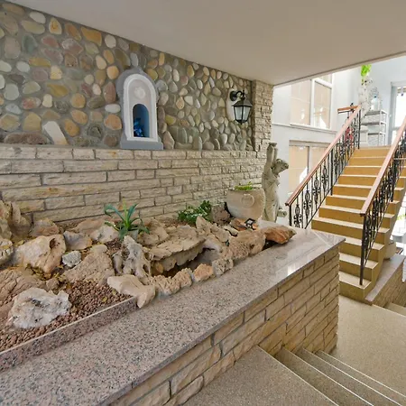 Apartman Seafront Escape - Happy *