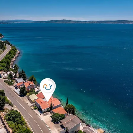 Seafront Escape - 4Br Beachfront Villa For 8 * Šibuljina