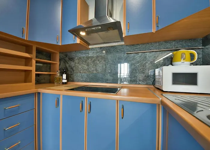 Seafront Escape - Happy Apartman *